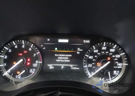 2021 Toyota Highlander Xle z USA, uszkodzony, nr VIN 5TDGZRAH7MS058543